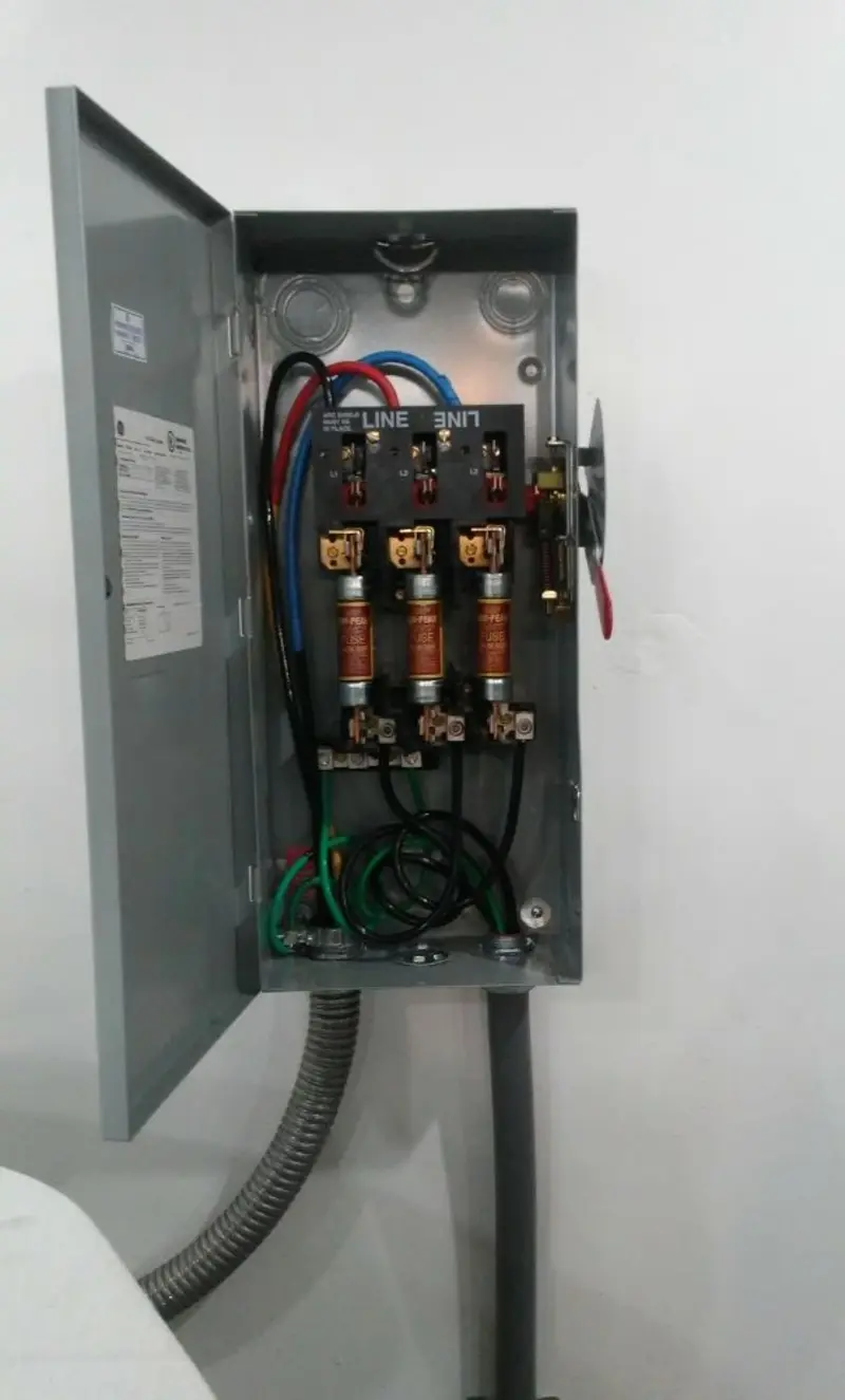Three-phase disconnect switch installed for Smoke Detector Installation in Callicoon